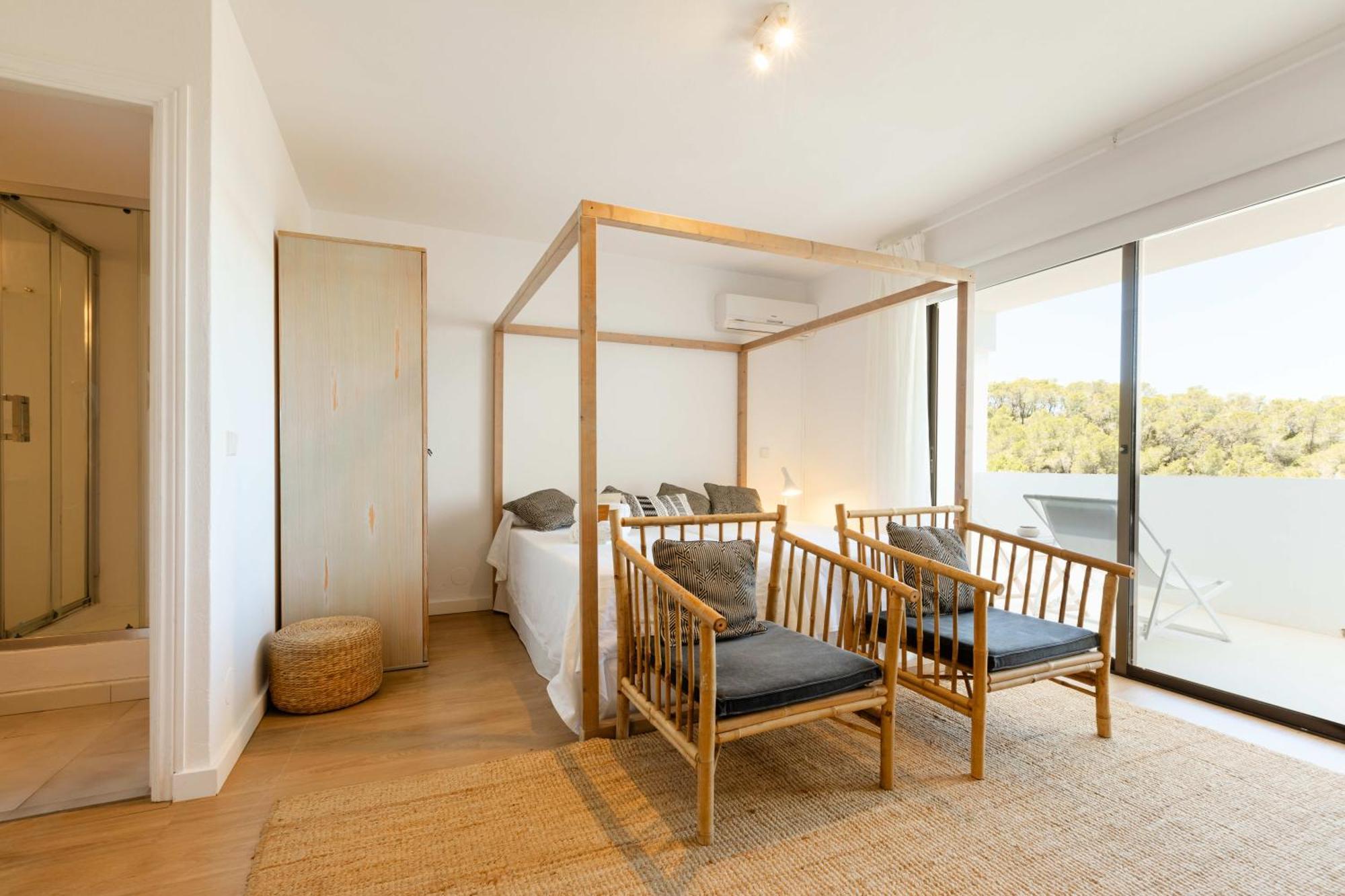 Victoria Sunset Suites Sant Antoni de Portmany Esterno foto