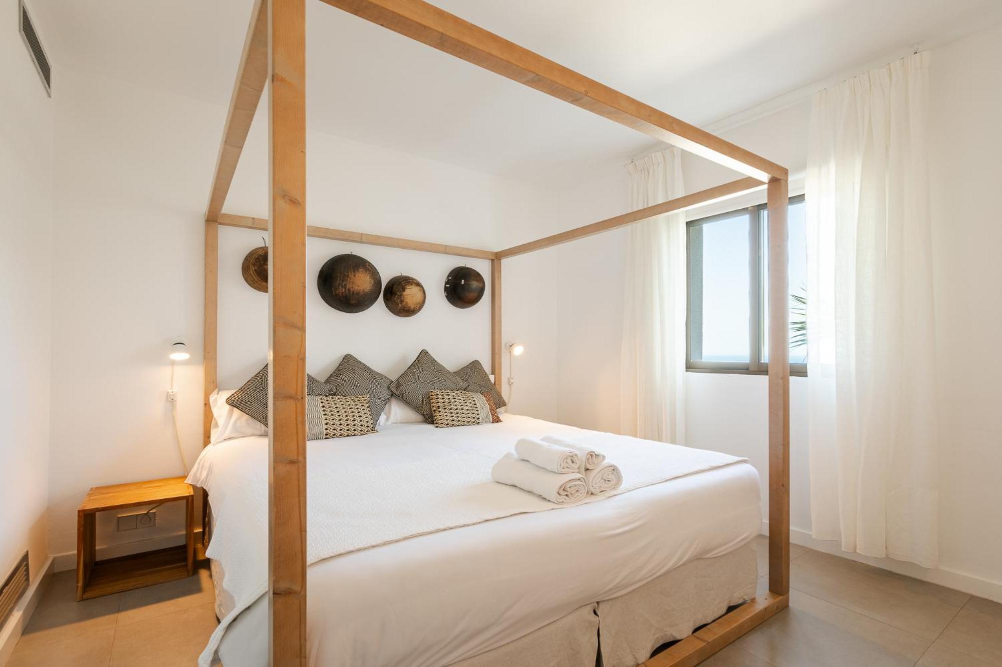 Victoria Sunset Suites Sant Antoni de Portmany Esterno foto